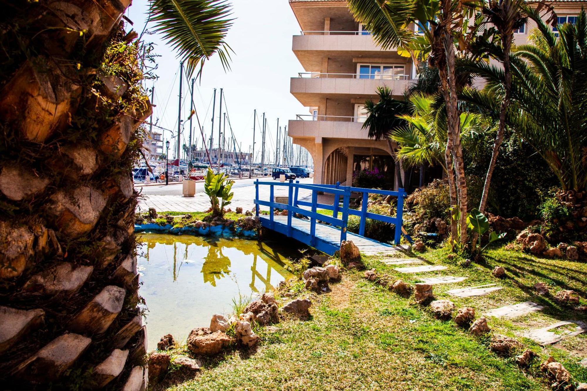 Expoholidays - Puerto Deportivo La Goleta Almerimar Exterior foto